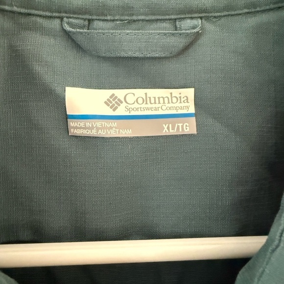 Columbia Men's Blue Shirt button down short sleeve XL - Picture 4 of 7